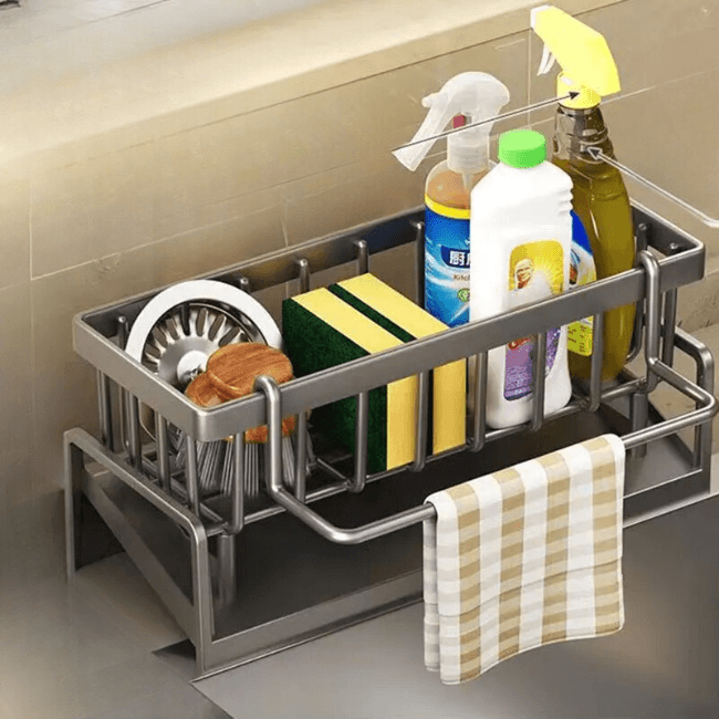 Dish drying rack with cutlery holder and drip tray