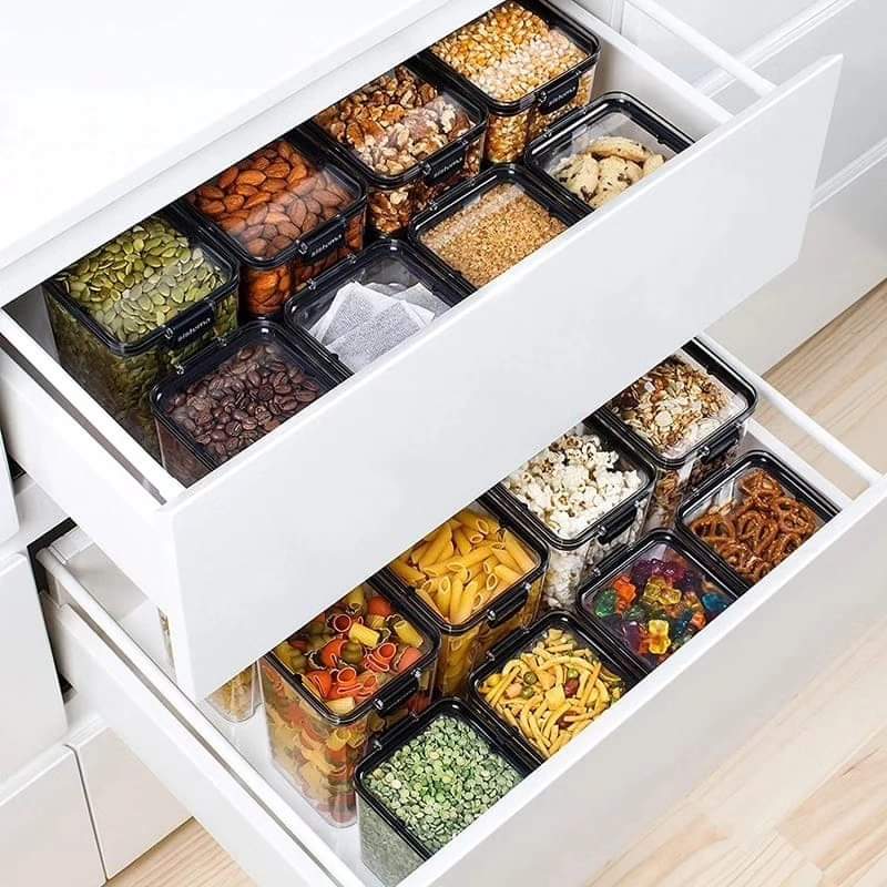 Airtight acrylic food storage container set with multiple sizes