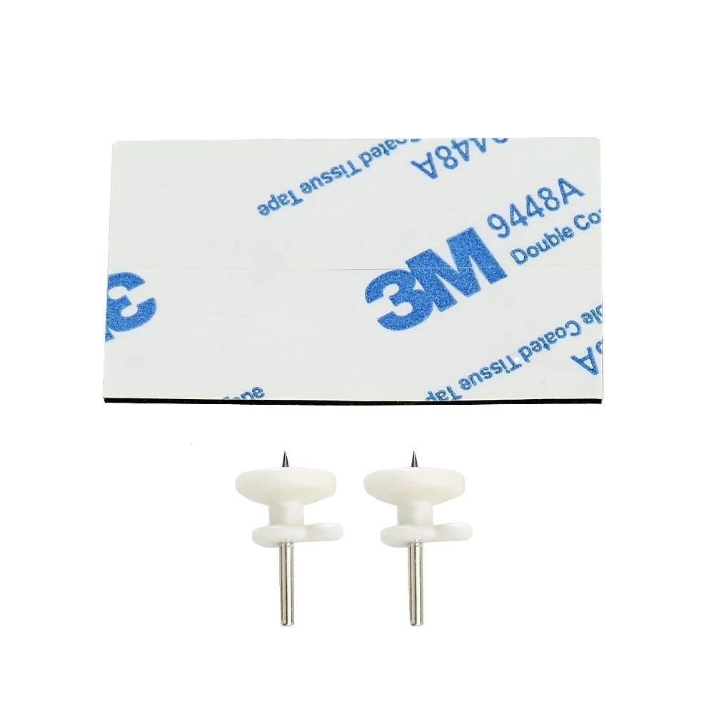 Wooden wall-mounted key holder shelf with coloured hooks